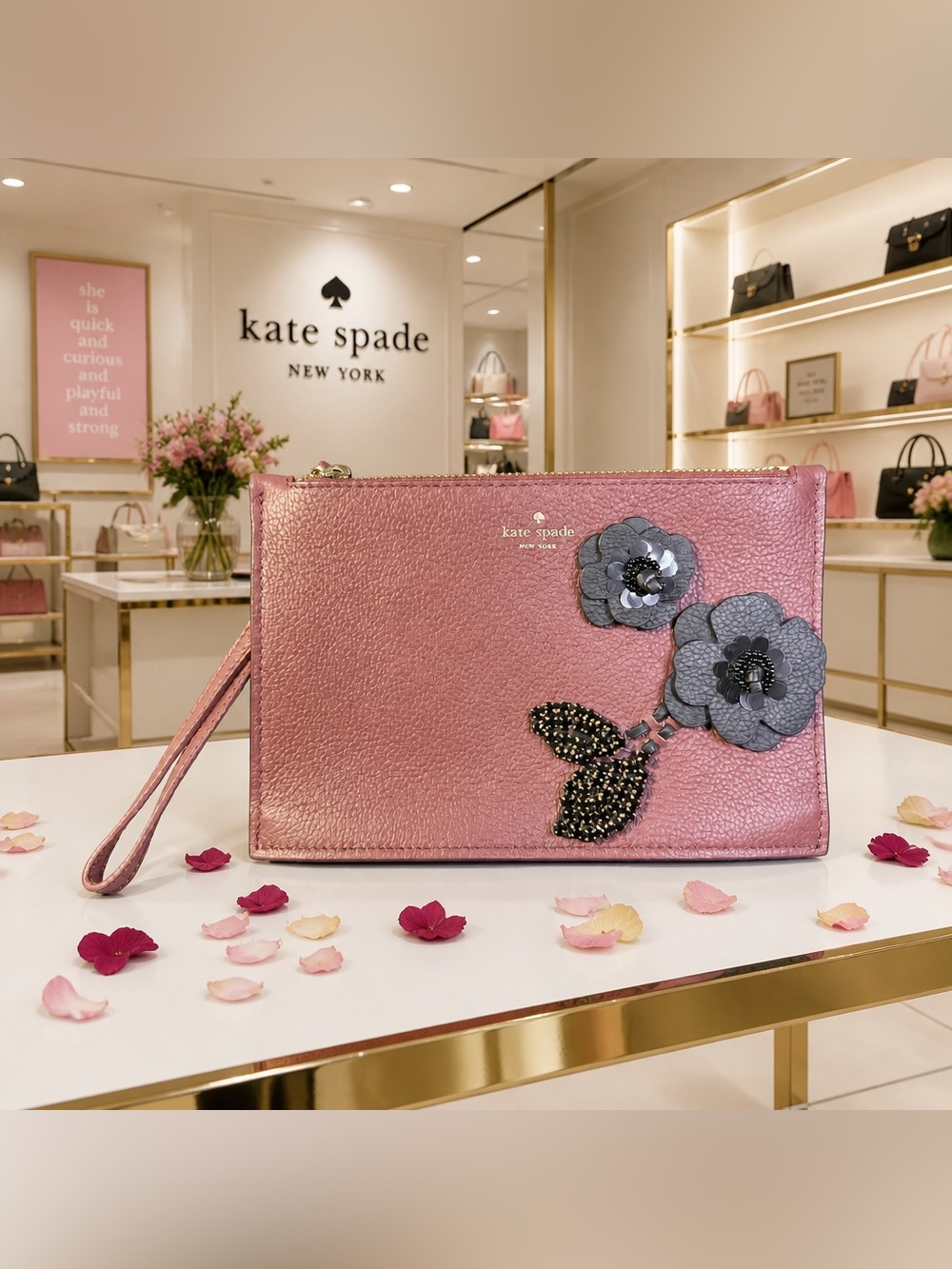 🍒KATE SPADE NOVELTY “On Purpose Embellished  Leather FLORAL Wristlet